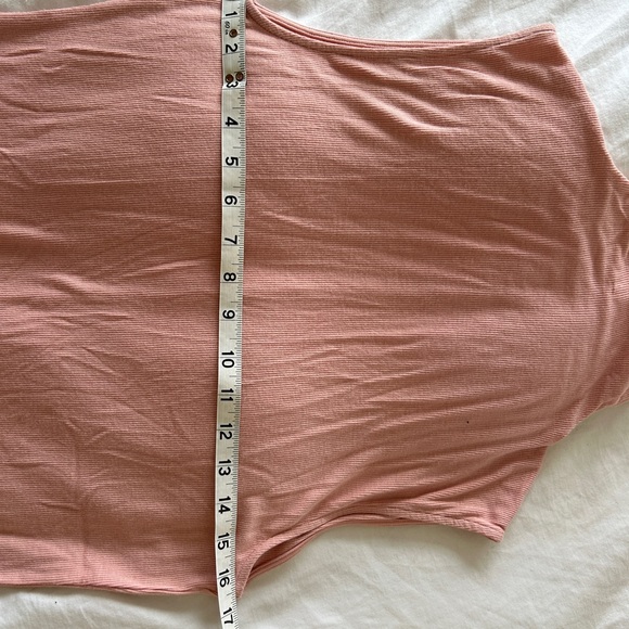 Aritzia Wilfred peachy tank with high neck - Picture 3 of 3